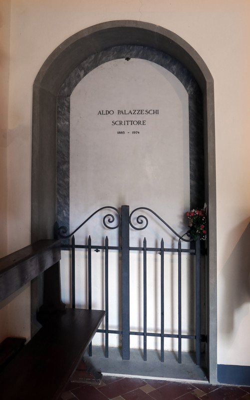 Cimitero-di-settignano-tomba-di-aldo-palazzeschi-01