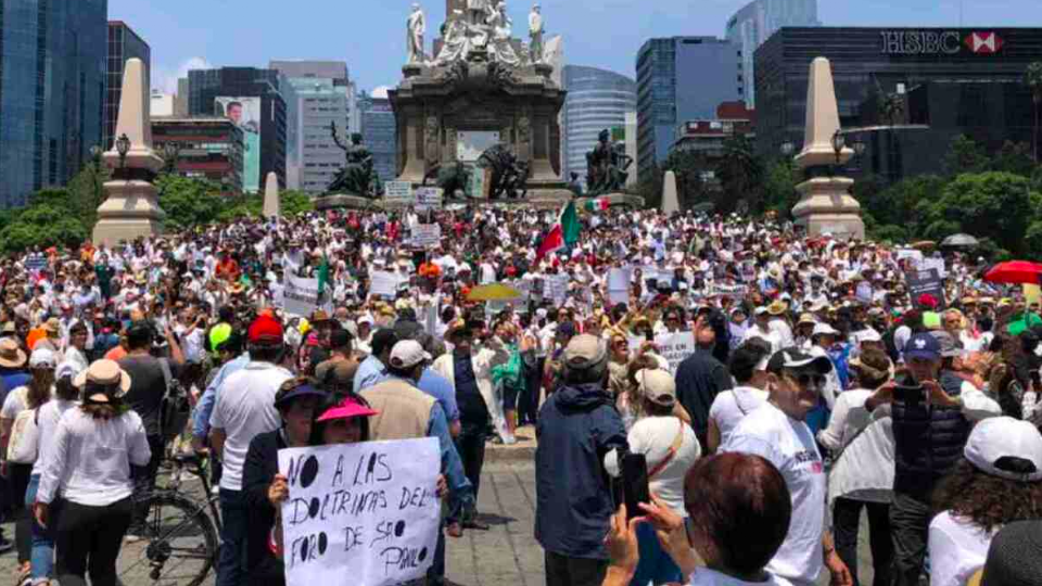 Aunque sea Día de Muertos, estas son las marchas y bloqueos que habrá en CDMX