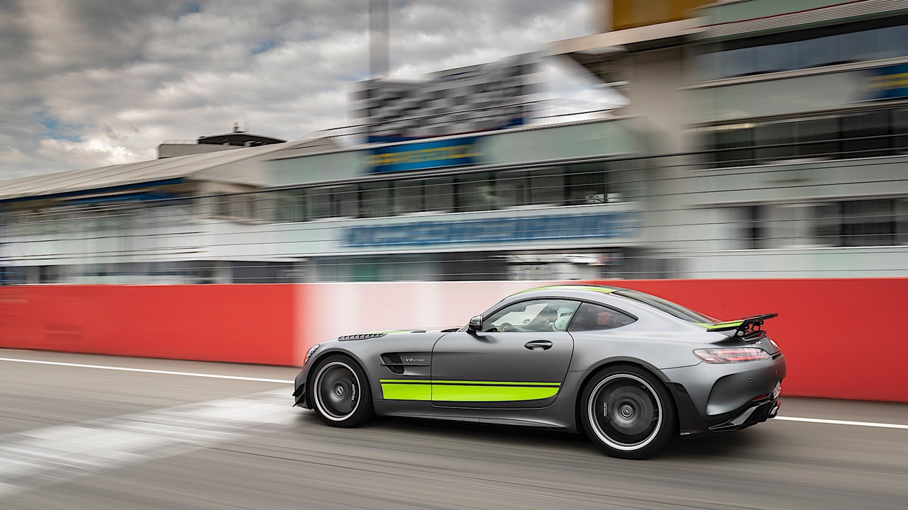 2020 Mercedes-AMG GT R PRO (23)
