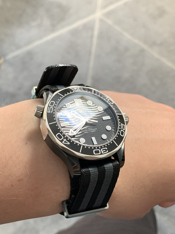 C34C8AA3-6A87-4654-8328-001713ABD807