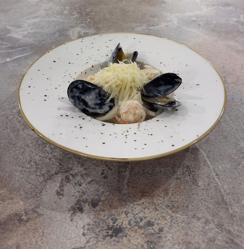 Паста с морепродуктами (340г)