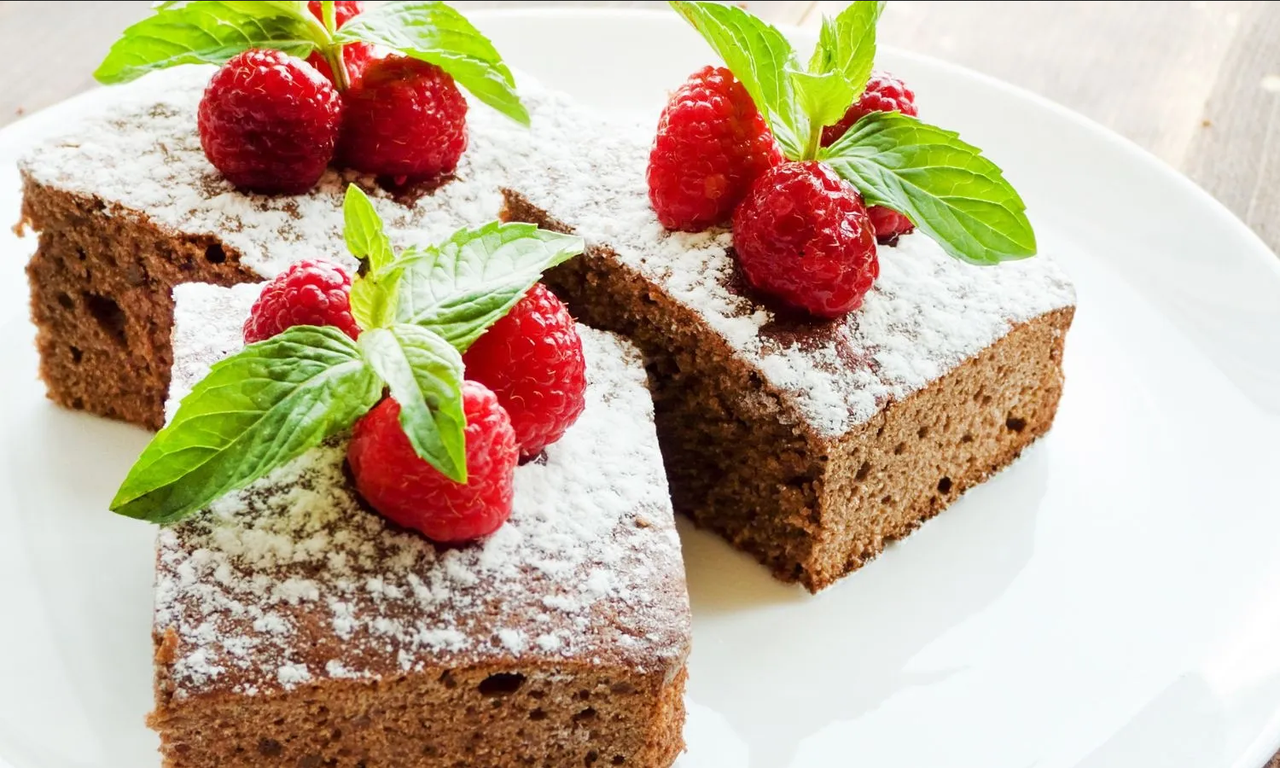 ¿Postre saludable? Haz unos deliciosos brownies sin harina y sin horno