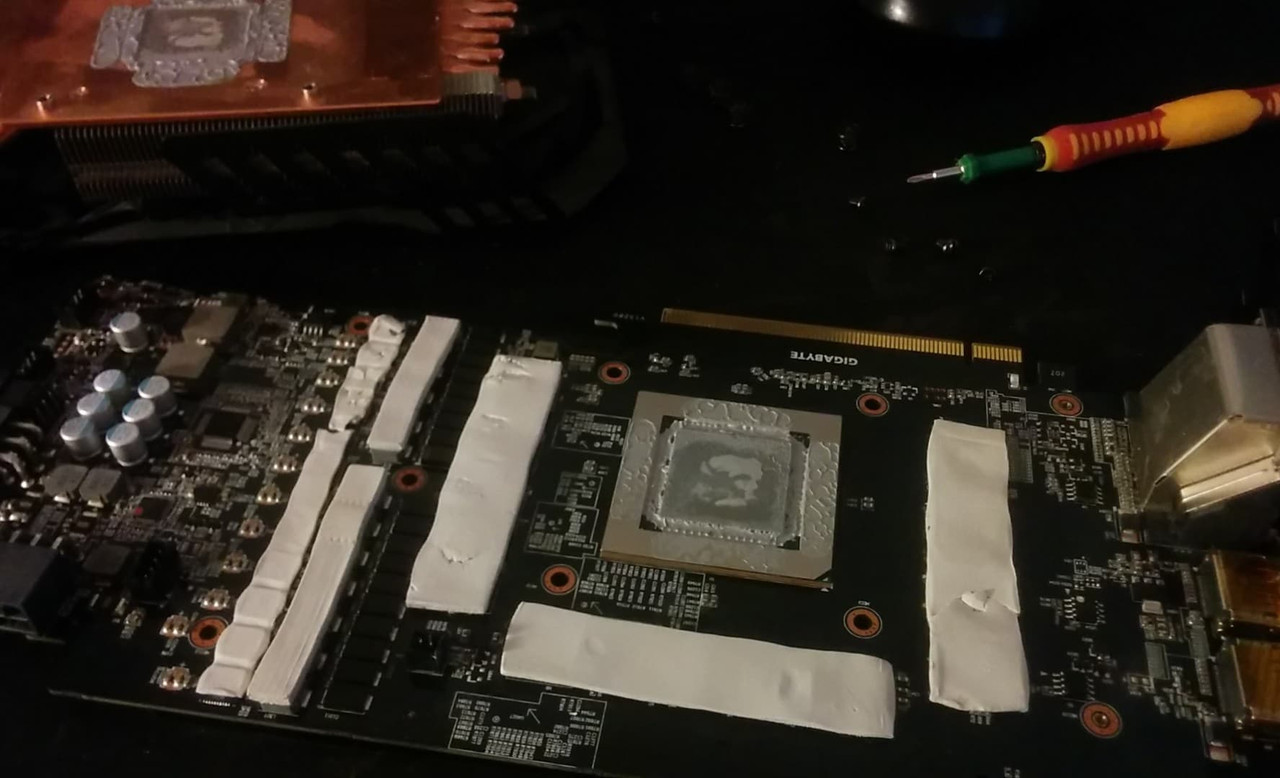 37242360_10214887726698749_3164536911624667136_n