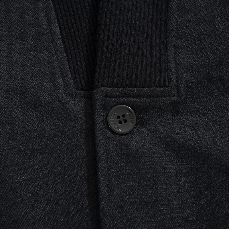 2025-10-27-02-41-IMG-2441