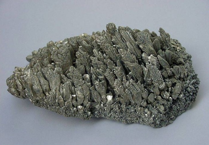 Топ-20 небезопасных вещей, которыми развлекались дети в СССР