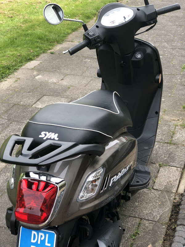 5D54A27D-2CD2-4EB9-968A-71A73744926A