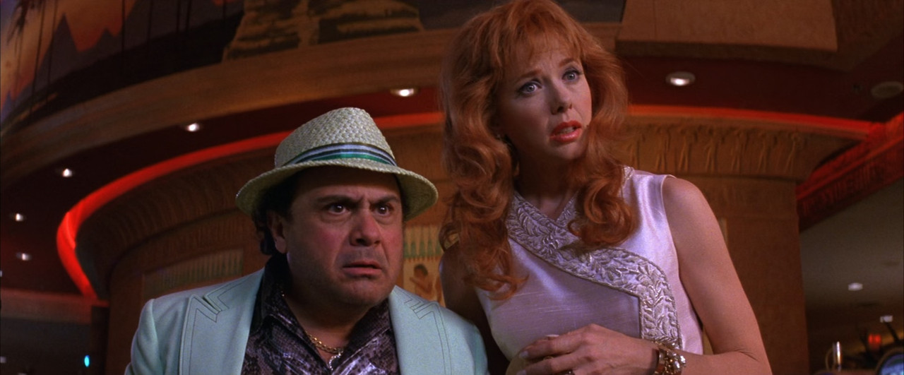 Mars Attacks! 1996 (1080p x265 10bit Tigole).mkv_snapshot_01.15.