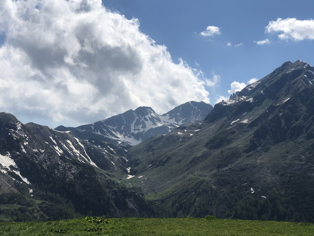 B56941F3-03CC-4B84-AFCC-D49150BA8675