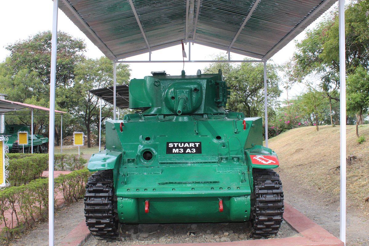 Musée des chars de cavalerie, Ahmednagar,Inde A-Cavalry-Tank-Museum-Ahmednagar-jpgeee
