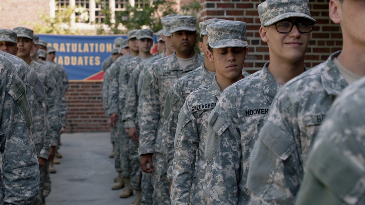 Shameless.US.S10E01.Noi.pochi.fortunati.noi.banda.di.Gallagher.1