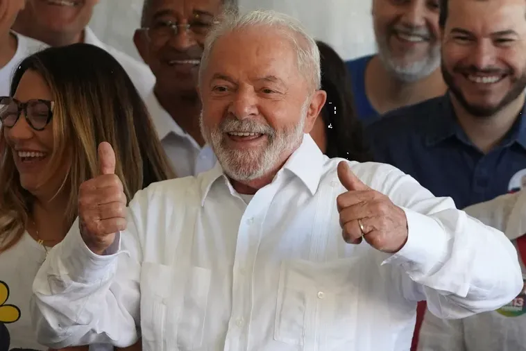 Lula derrota a Bolsonaro en Brasil; gana con el 95% escrutado 