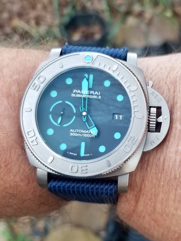 06AD2A27-26F9-4CA7-A498-52530DF47FB6