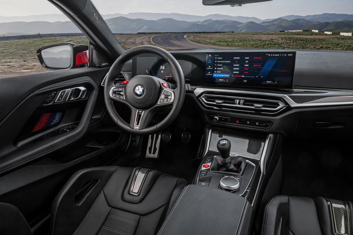 P90481834_highRes_the-all-new-bmw-m2-i
