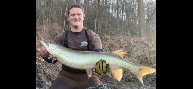 E2B841FA-9913-464F-9639-B3FFB2F3C008