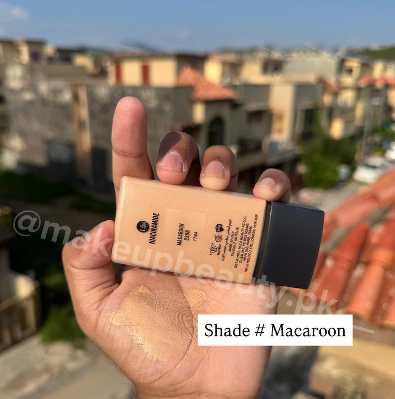 Huda Beauty Easy Blur Airbrush Foundation – 30 ML - image 8