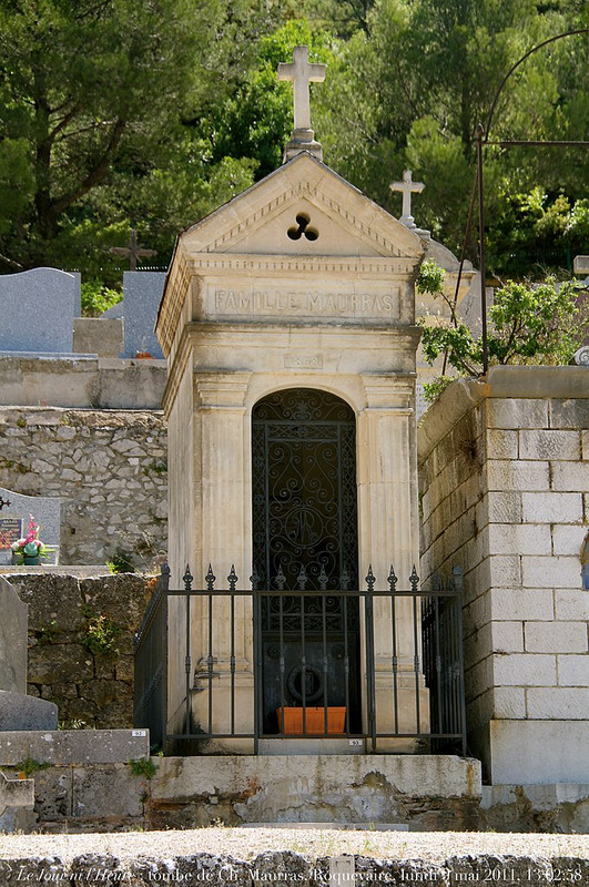 Tombe-de-Charles-Maurras-cimeti-re-de-Roquevaire