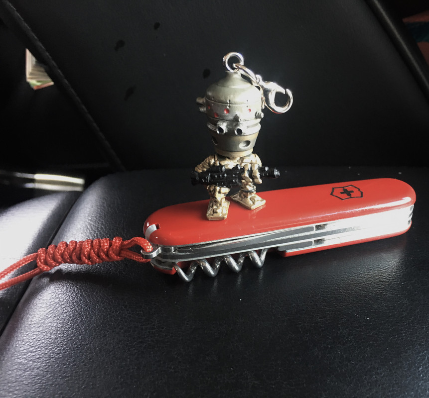 305454AD-8223-4AE5-B8DB-BDAA3E11E50C