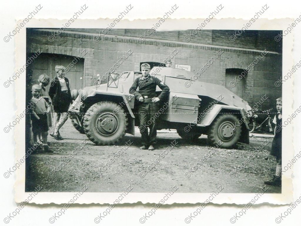 Foto, Panzer-Aufklärungs-Abteilung 4, Sdkfz.221,