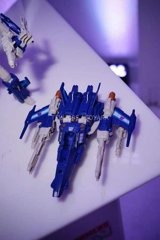 NYCC2016-Titans-Return-146
