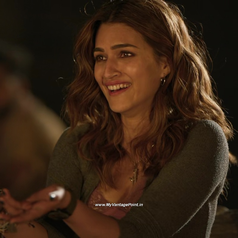 smile-of-kriti-sanon-in-bachchhan-paandey