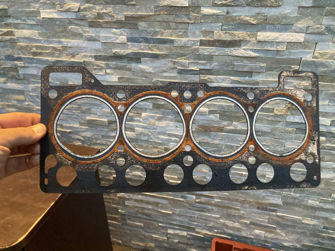 EC5AFB56-55E9-4C5B-B84F-95B79513A2CA