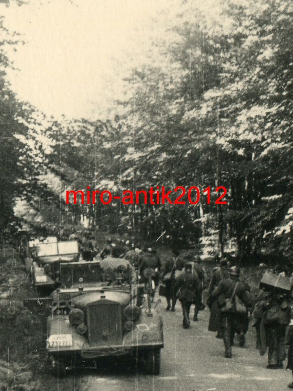 Panzerregiment 11, PKW, Kübelwagen, Strasse nach