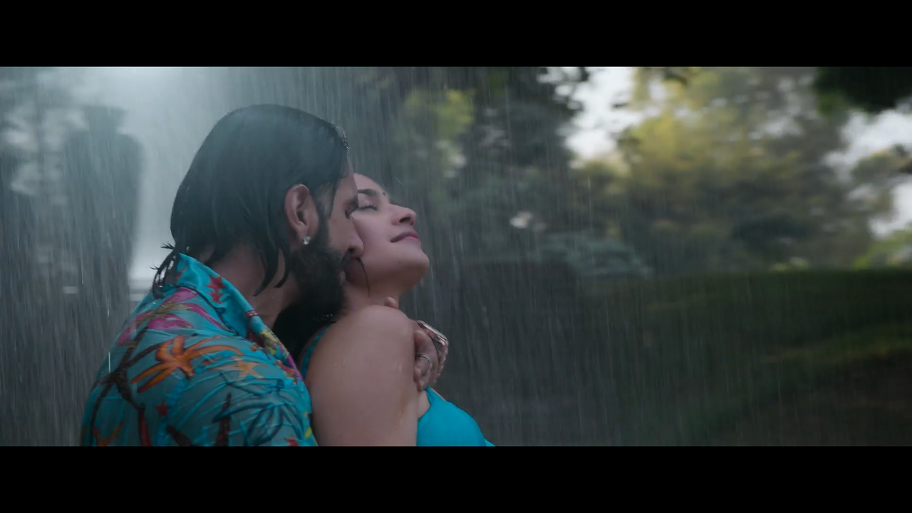 Rocky Aur Rani Kii Prem Kahaani 2023 - by Telly - VLC media player 08-09-2023 14_02_56