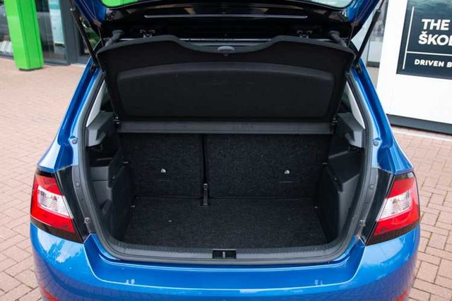 Edelstahl Fußstütze Pedalkappen Skoda Fabia III, baujahr 11.2014 - bis Edelstahl Fußstütze Pedalkappen Skoda Fabia III, baujahr 11.2014 - bis