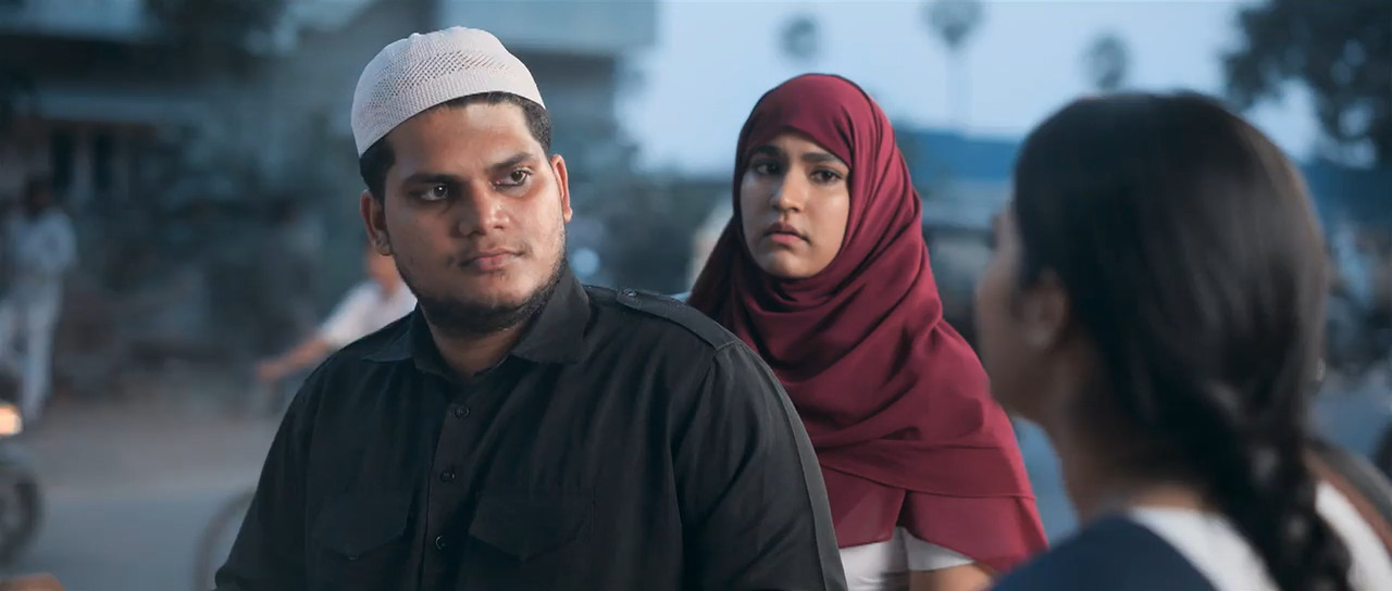 Beauty 2025 WebRip [Telugu] 480p 720p ESub Screenshot