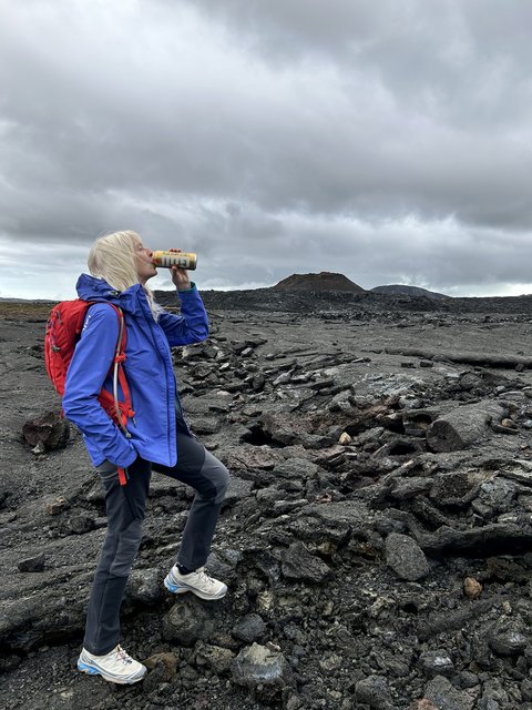21 DIAS EN NUESTRO SEGUNDO VIAJE A LA TIERRA DEL HIELO Y FUEGO (en construccion) - Blogs de Islandia - 26/06/2025 Península de Reykjanes, pisamos la erupcion de 2023. (17)