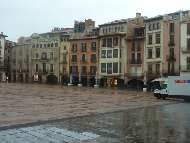 Dia 1 .- Vic - Románico en Gerona. Y Modernismo en Barcelona. (4)