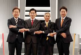 2025년 대선 2차 토론에 참여한 주요 후보들 모습