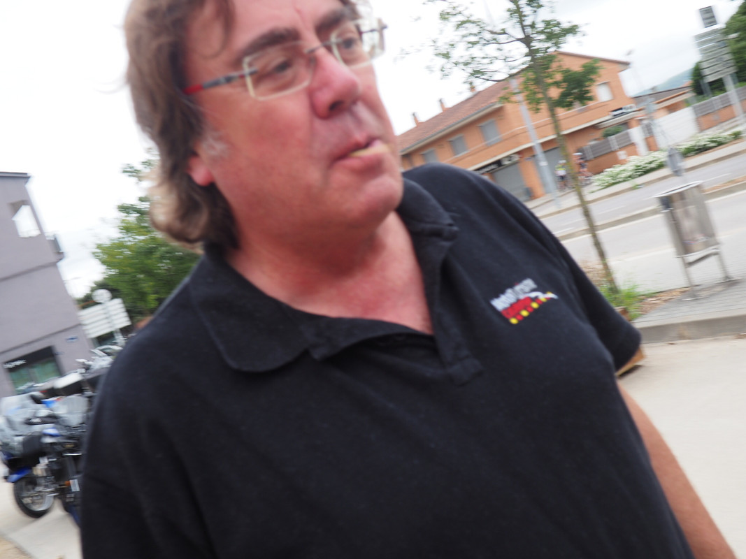 92DA4264-693C-4BE0-B9BA-0A50CB278CC7