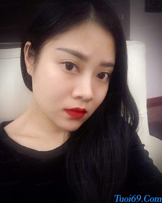 tuoi69.com-em-huong-gai-van-phong-ngoai-tinh-lo- (1)