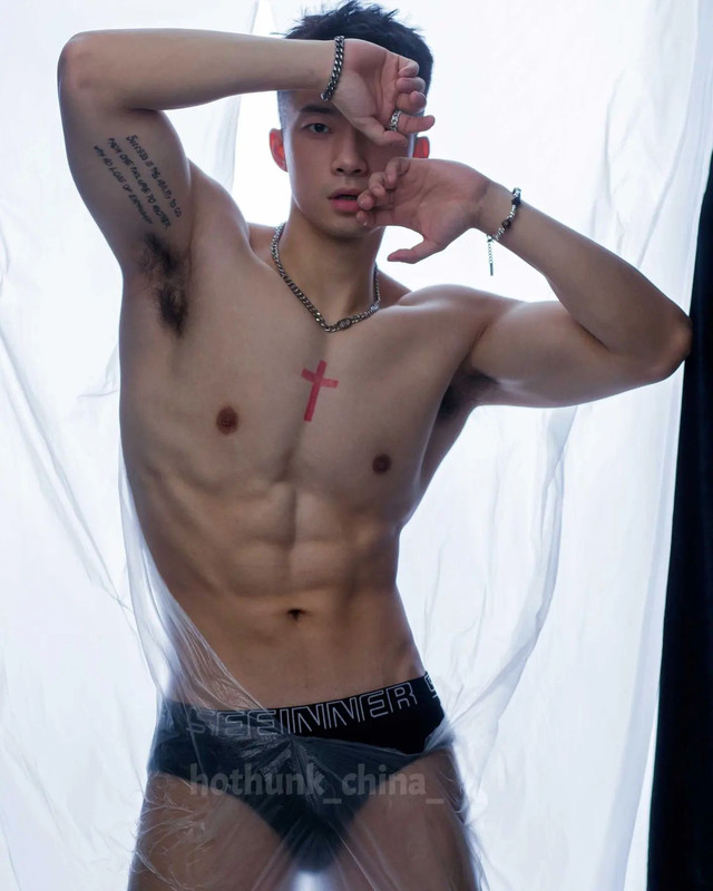 Photo by Chinese hunks 全球華男 on July 13, 2023. (3)