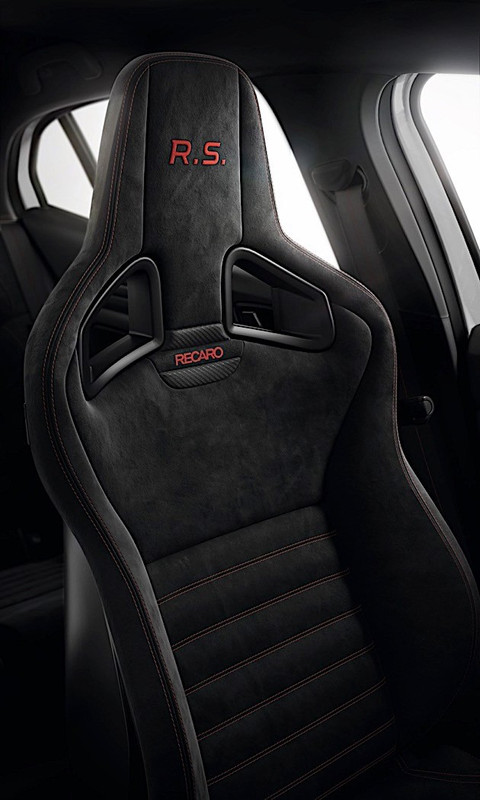 2019 Renault Megane RS Trophy (4)