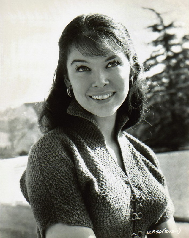 yvonne_craig_121