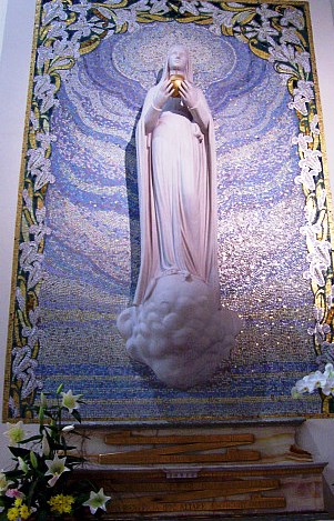 Rue du Bac: molti richiami a fatti importanti di storia della Chiesa dans Apparizioni mariane e santuari Rue-du-Bac-Parigi