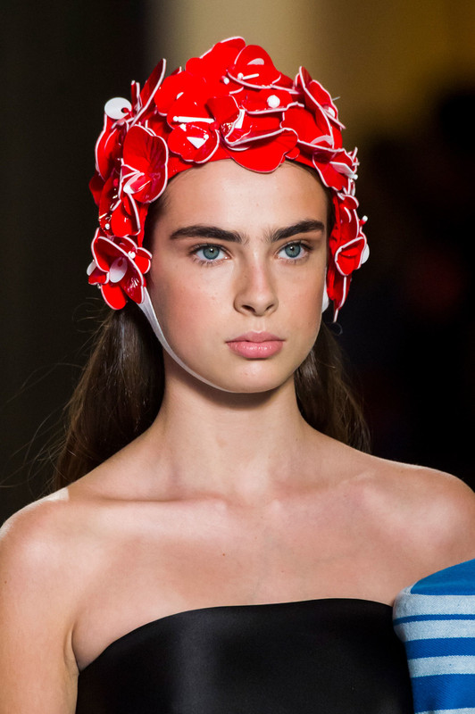 Miu Miu Spring 2017 Details cJGu2LOe9W4x