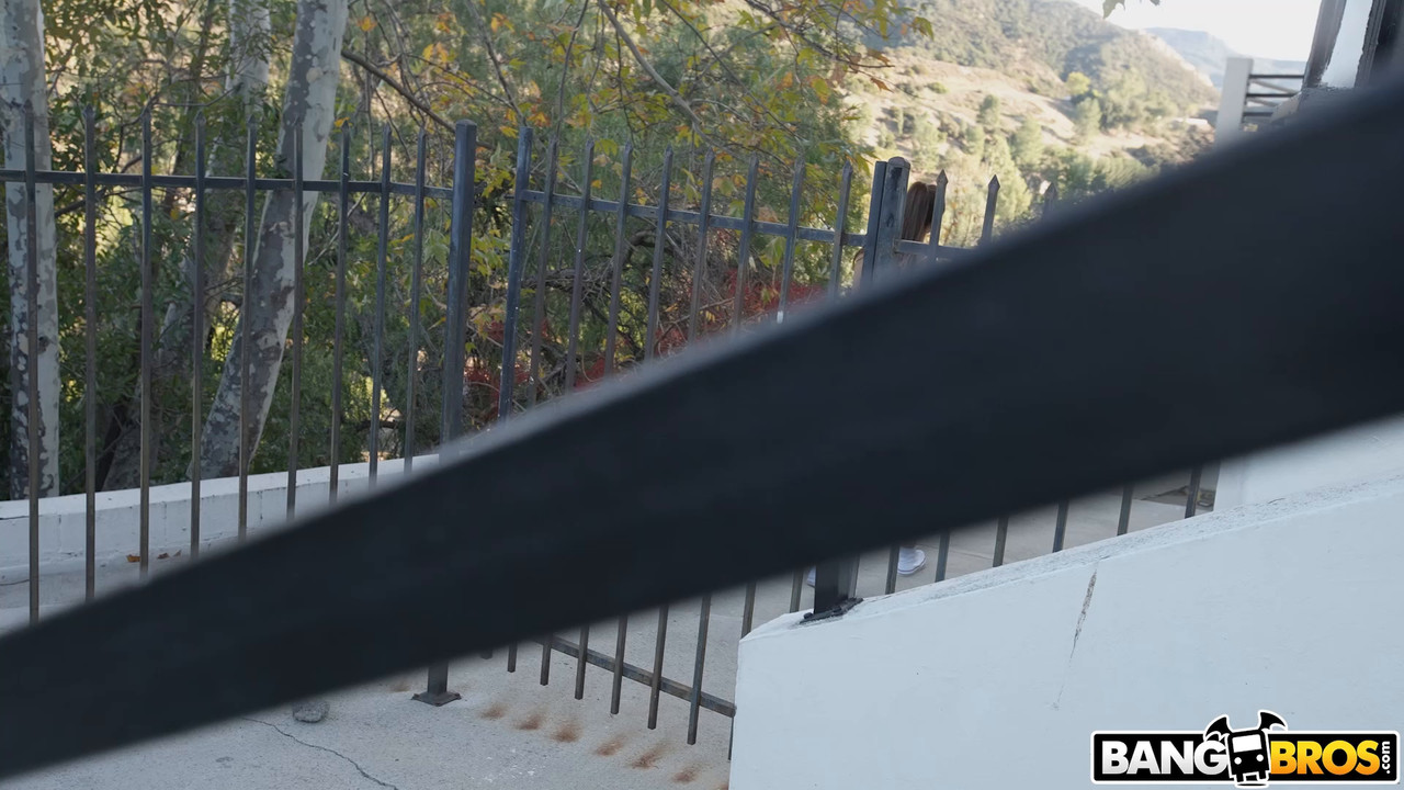 Bella Rolland - A Gorgeous Ass - BANGBROS.mp4.0002