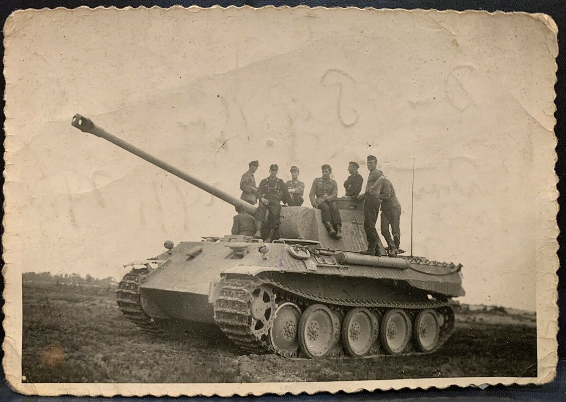 Foto Panzer Tiger Panther tank Zimmerit 1944 aus Fotoalbum(1)