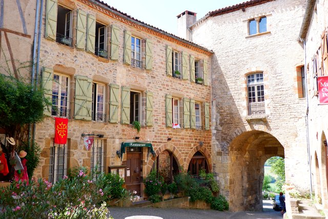 Sur de Francia 2024 - Blogs de Francia - Cordes Sur Ciel y Najac (9)