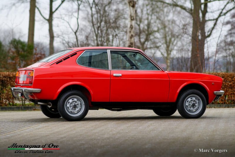 Fiat-128-Coupe-1100-1974-red-rouge-rot-rood-23-scaled.jpg