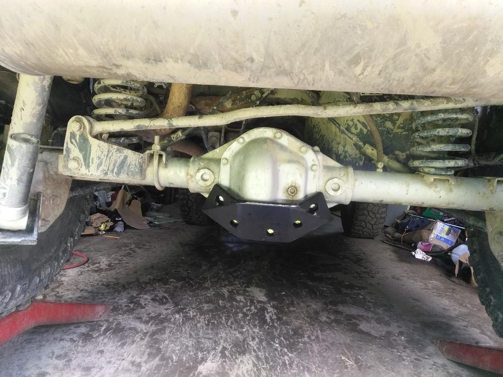 New York 4.88 and true tracs in stock axles with cgussets Jeep