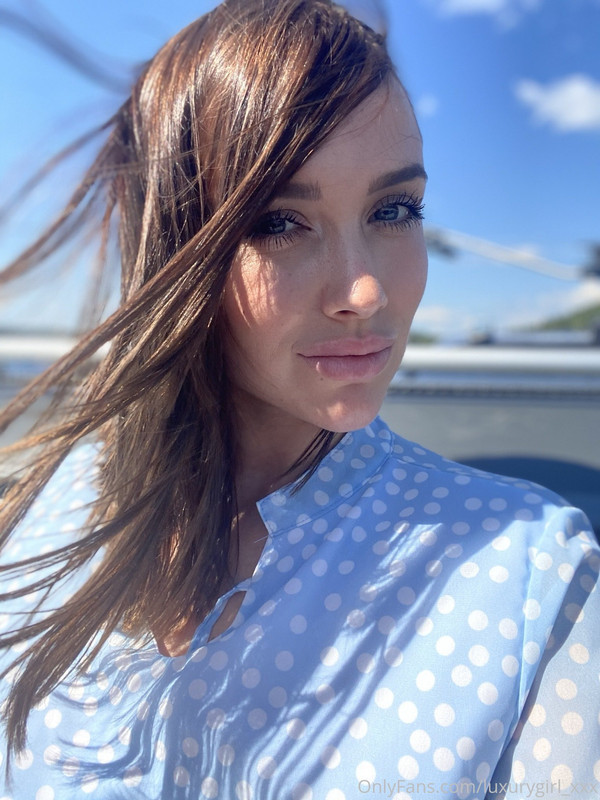[Image: 1536x2048-0a145d032798a3afb559e514277a11c0.jpg]