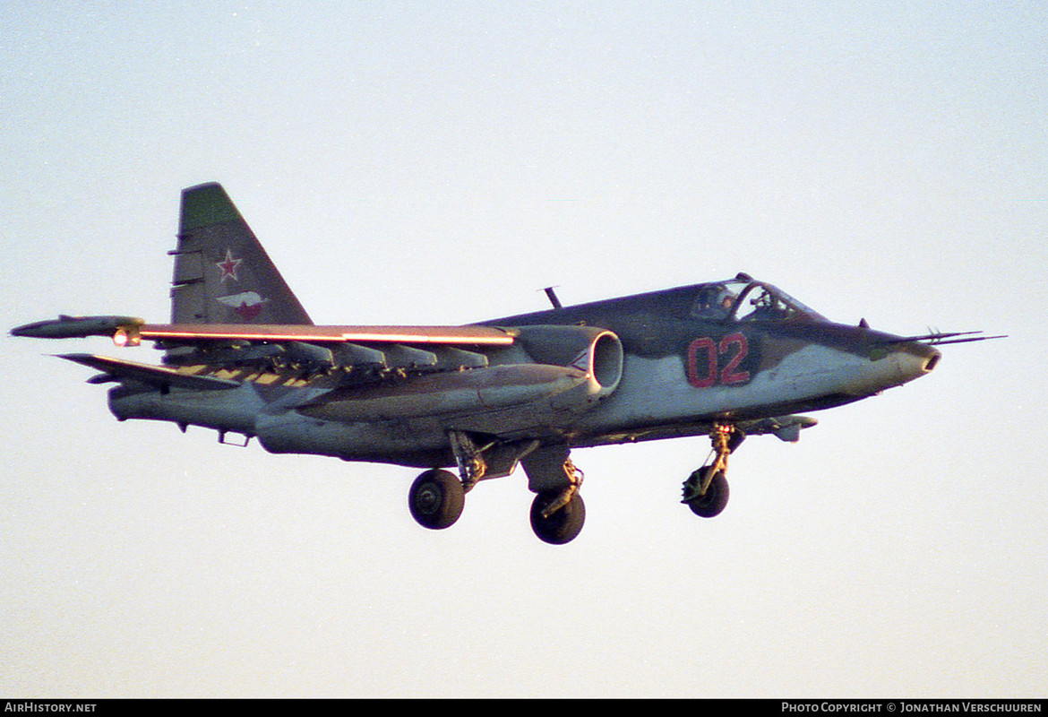 357 OSHAP Su-25 02 Red (cn 25508110085) 17.10.91