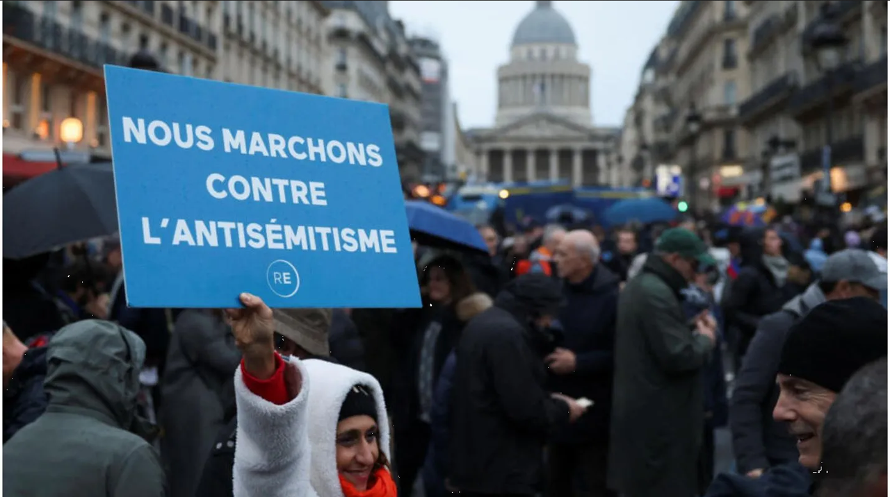 Franceses salieron a marchar en contra del antisemitismo