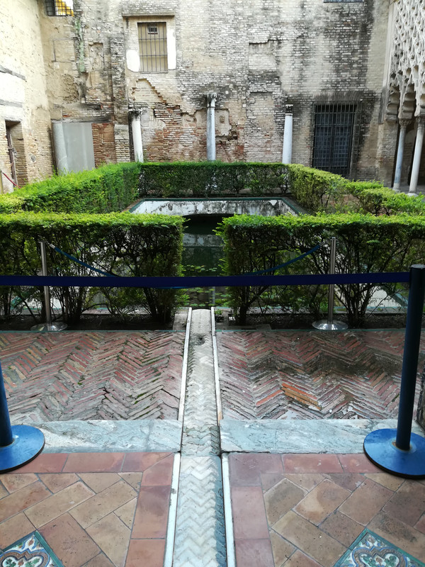 Sevilla, bajo la lluvia de otoño - Blogs de España - Día tres: El alcázar de Sevilla y la Catedral. (4)