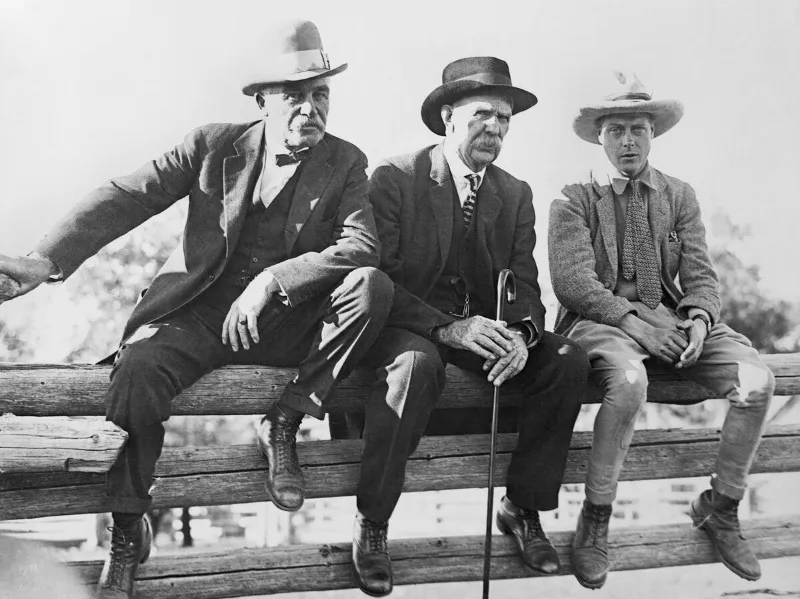 The Essence of 1920s Mens Clothing Styles