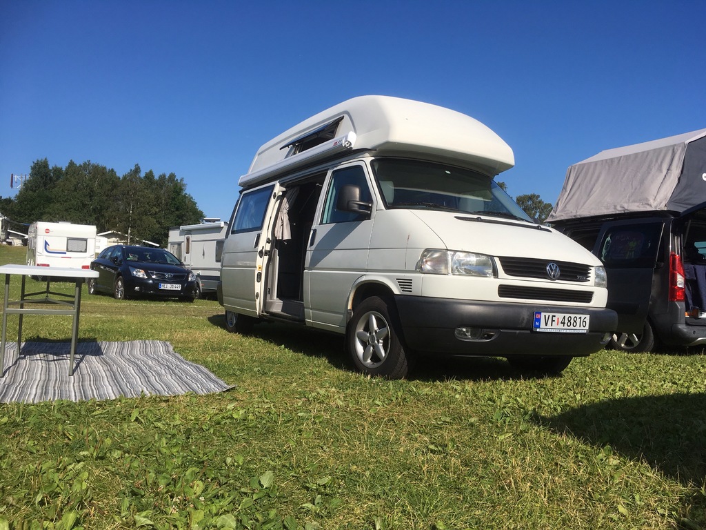 EDF878C0-6DD4-41AE-86F8-B272138F6139